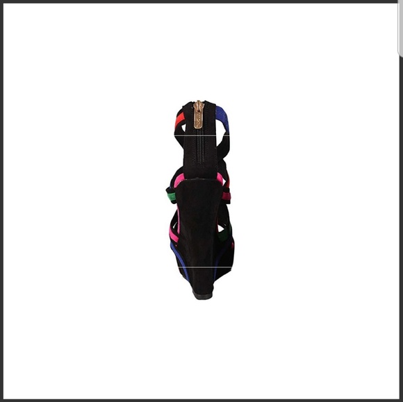 **NO OFFERS**CLEARANCE SALE**Women shoes - Picture 3 of 3